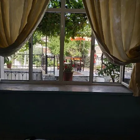 فندق مبيت وإفطار Adi Doga *